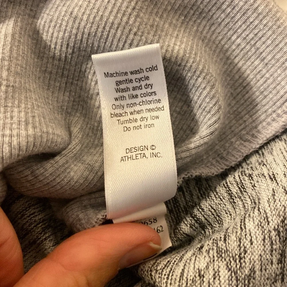 Athleta Heathered Gray Pullover Hoodie w/Twist Neck, Front Pocket & Thumb Holes - Picture 9 of 9
